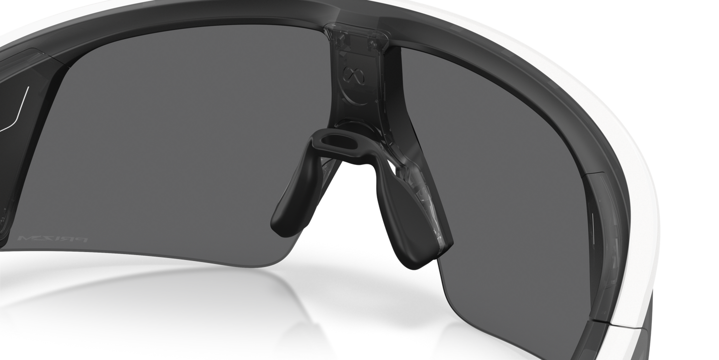 Oakley Vanguard Meta AI Glasses