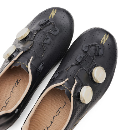 Zuatu Z001 PRO - Black/Black - Gold Dial - Cycling Shoe