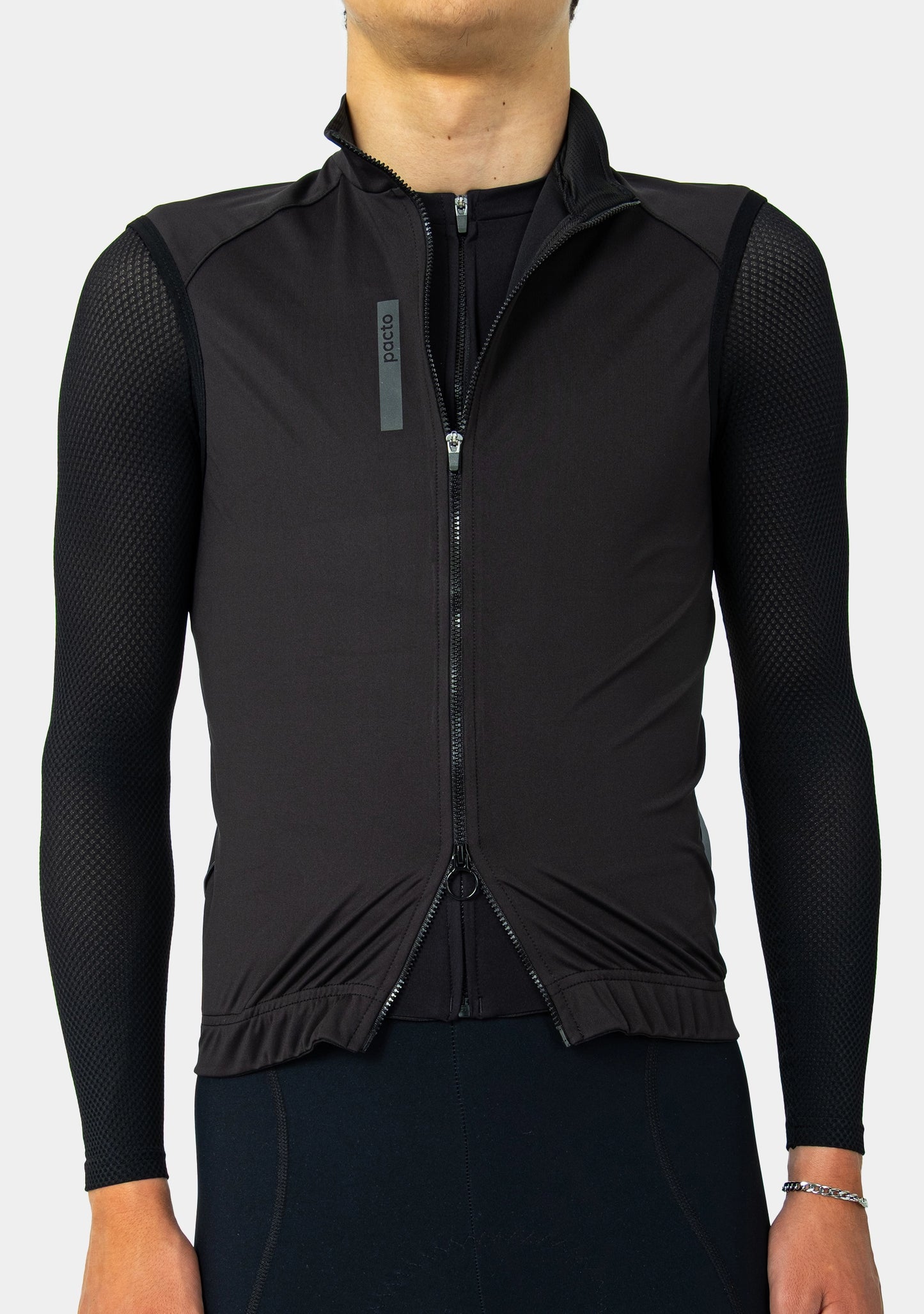 Pacto Gillet Evo - Black